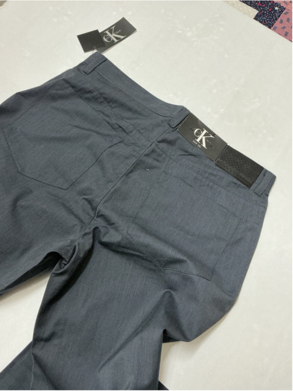 Calvin Klein men’s pants size 32W 30 L - Picture 3 of 4